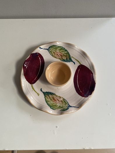 Reduced Pretty ceramic dish