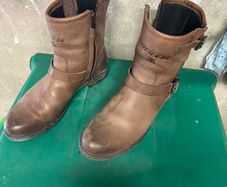 clear out ! Dainese size 6 boots ,