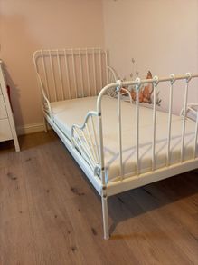 Ikea minnen extendable bed