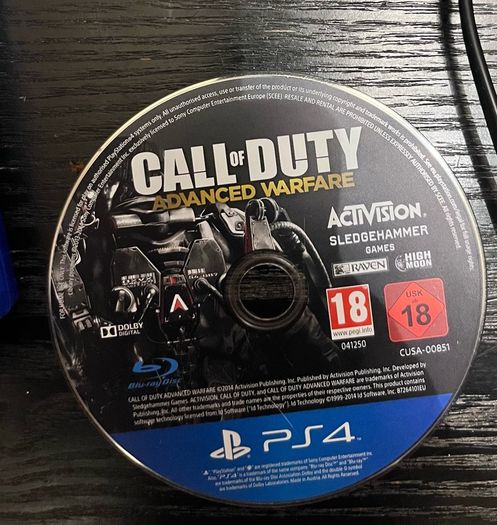 PS4 Slim Bundle ,Controller, Headset & 5 Games