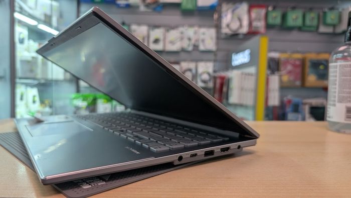 ASUS VivoBook Go 15