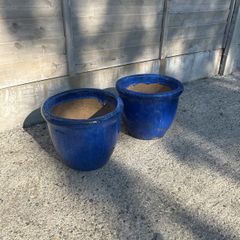 Pair of glazed garden pots