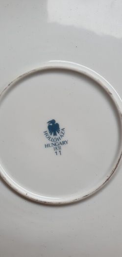 Porcelain plate by Hollohaza