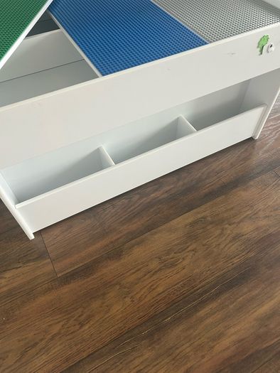 Lego table