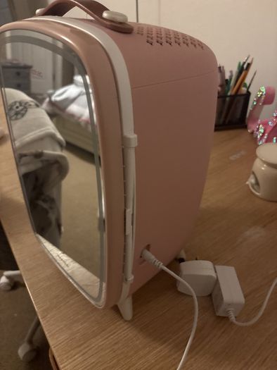 Make up fridge