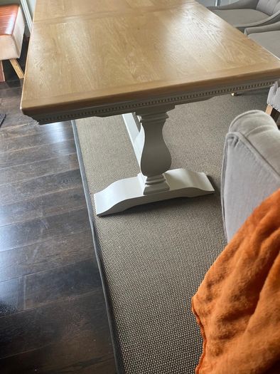 Fabulous Table & 8 Chairs