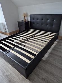 Double bed frame (REDUCED)