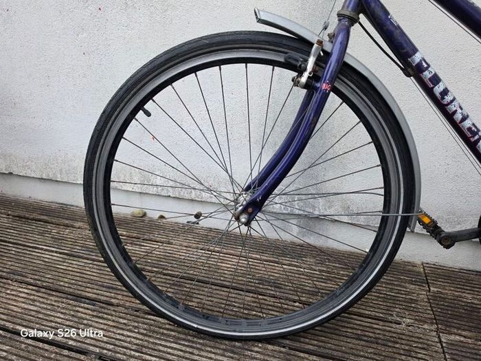 Step-through hybrid / city bike