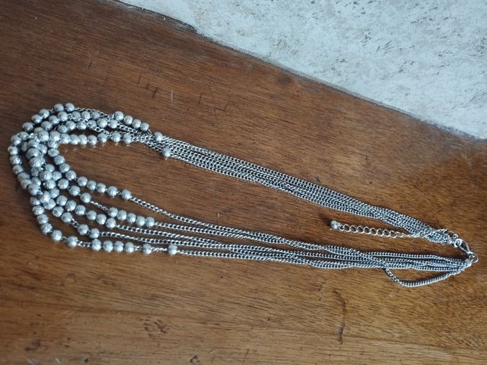 Vintage Silver Tone Necklace.
