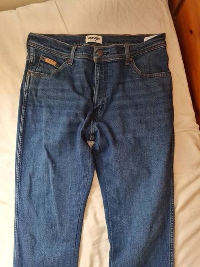 wrangler texas jeans Size 34/32 zip fly in excellent condition