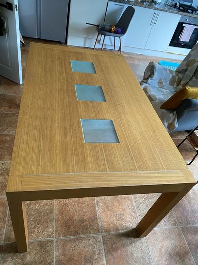 6 seat table