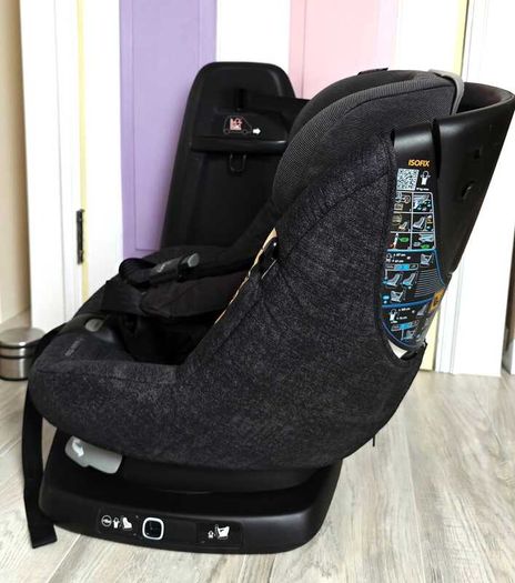 MaxiCosi AxissFix Air car seat