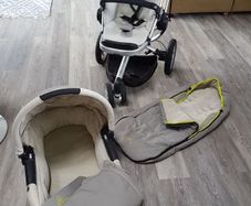 Quinny Buzz buggy and carry cot