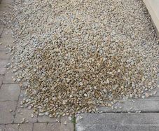 Half a tonne of gold stone