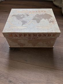 Decorative storage box
