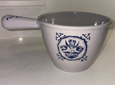 le creuset vintage cast iron Windsor pot