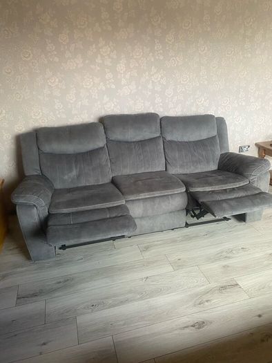 3 seater reclining couch for sale.