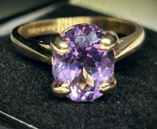 Rich 9ct Gold Amethyst Ring