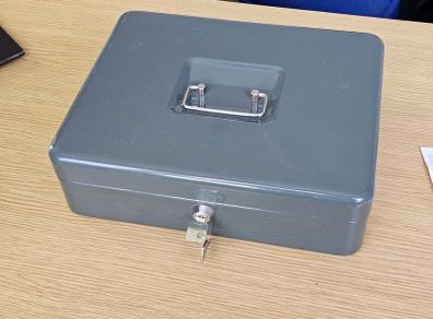 Steel Cash box Large grey money safe lockable cashbox