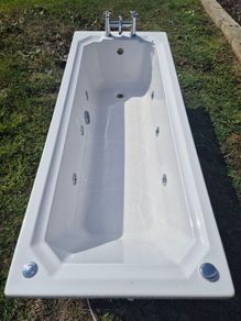 Jacuzzi Bath