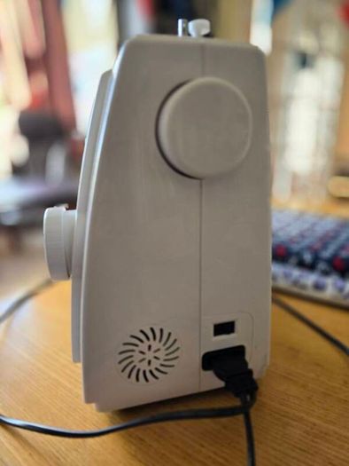 Singer Starlet sewing machine