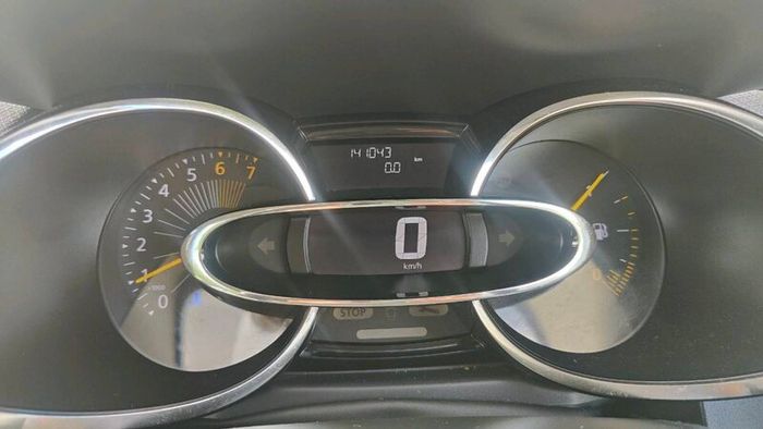 2015 Renault Clio IV 1.2 Petrol Ideal Starter Car