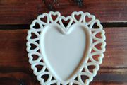 glass heart shaped dish