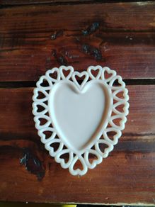 glass heart shaped dish