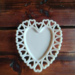 glass heart shaped dish