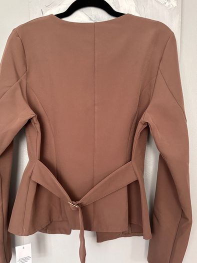 Gold trim collarless blazer