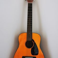 Yamaha 3/4 folk Guitar with Gigbag natural
