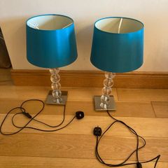 2 real coloured lamps