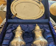 Range of Collectable Silver Plate Epns and Ceramic Items