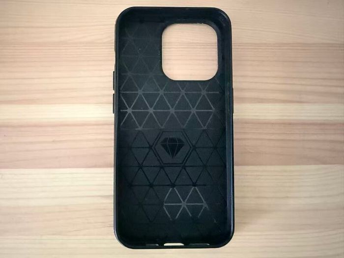Olixar Sentinel iPhone 15 Pro Case (Black)