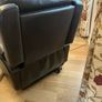 Lift stand recliner chair Image 3