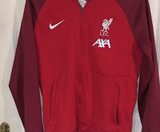 Liverpool fc tracksuit top size youths xl