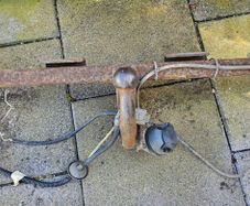Tow bar