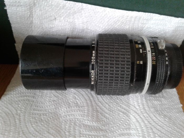 Nikon 200mm, F4 lens.
