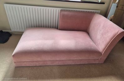 Pink Chaise Longue