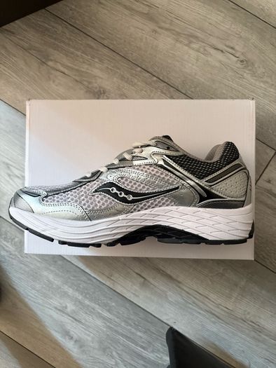 Saucony ProGrid Omni 8