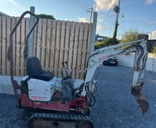 Takeuchi mini digger
