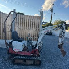 Takeuchi mini digger