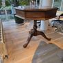 Gueridon walnut table Image 4