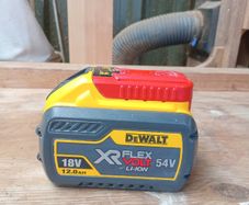 Dewalt 12 ah 54v flexvolt battery