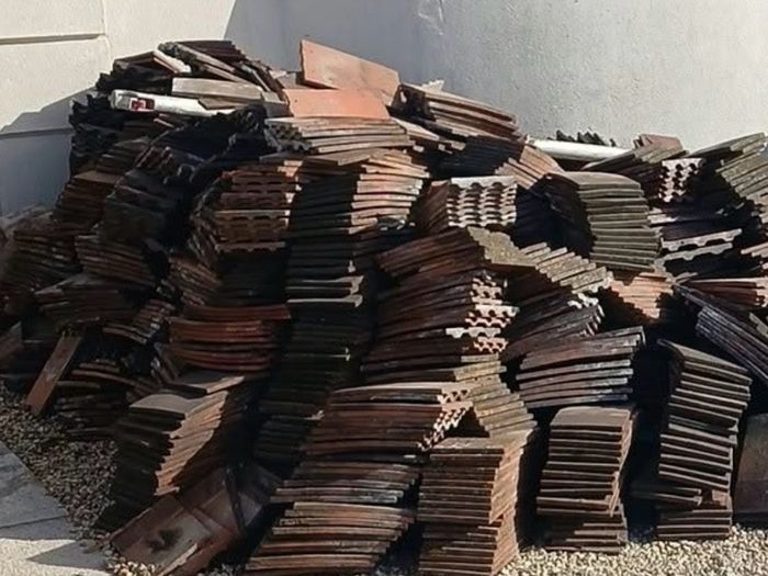 clay roof tiles