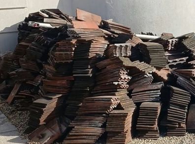 clay roof tiles