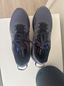 Asics Gel Venture 10 (Size9)