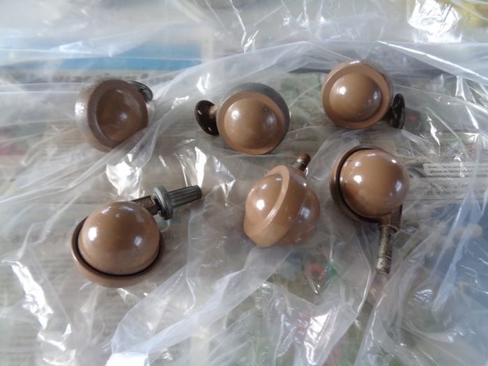 Castors x 6 for Sale