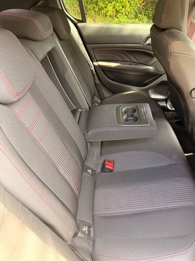 Peugeot 308 Automatic with manual shift mode
