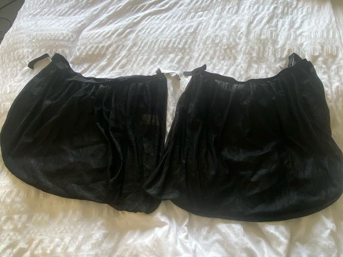 2 x Car window blackout blinds